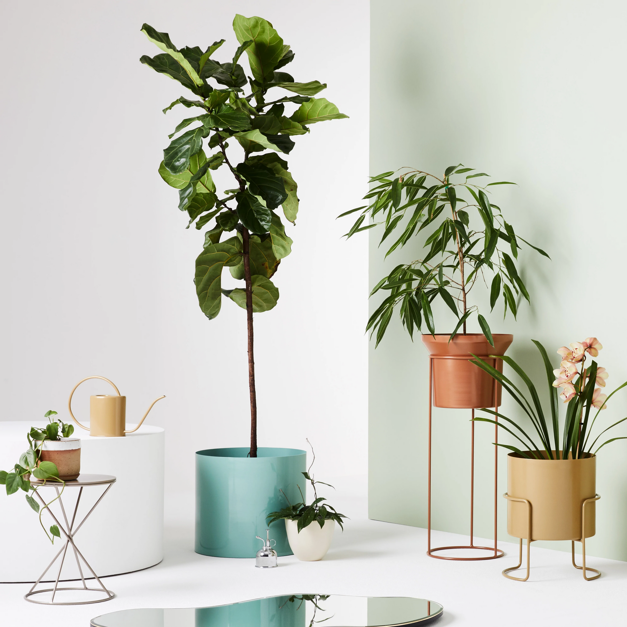 Chubby Spun Metal Pot
